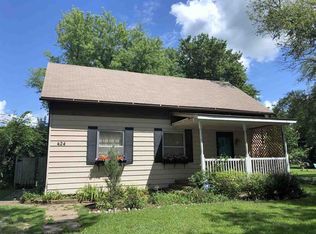 424 N Main St, Belle Plaine, KS 67013