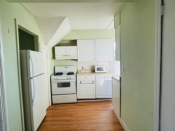 2nd image of 130 Walnut St Floor 3
