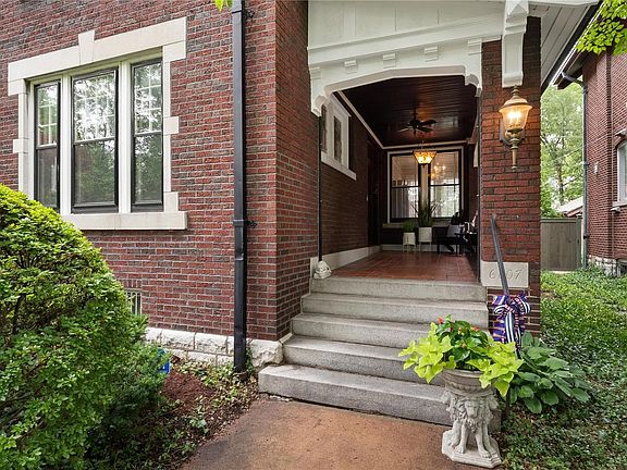 3rd image of 6807 Waterman Ave