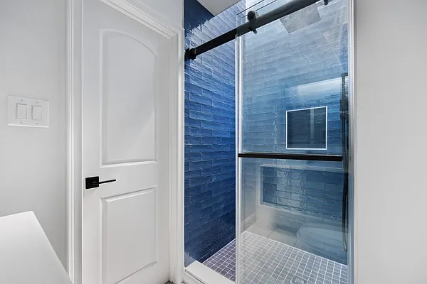 Rented by BLS Realty | media 9