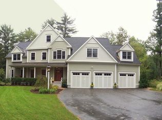 4 Kingsbury Ln, Foxboro, MA 02035