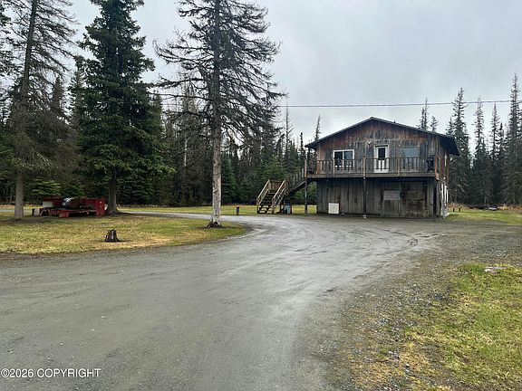 2nd image of 35155 Greenwood Ct