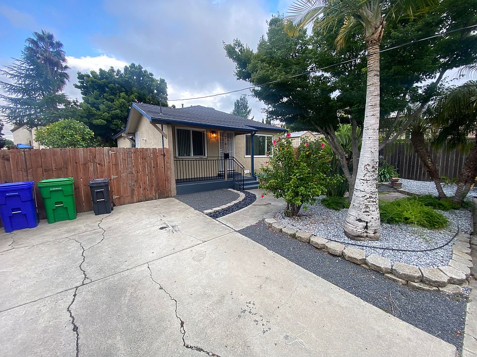 1st image of 21411 Locust St