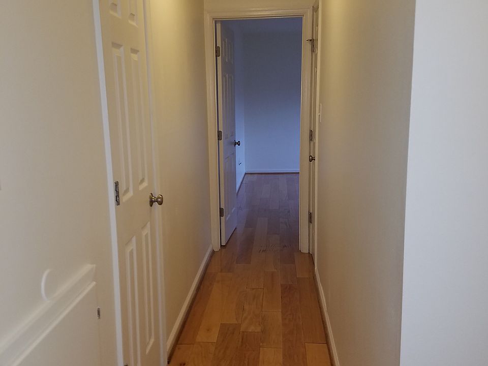 1st image of 1805 William St Unit 14D