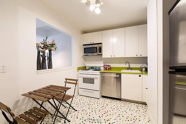 Rented by Town Residential | media 14