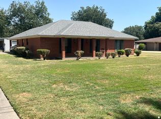 2190 Robinson Ln, Greenville, MS 38701