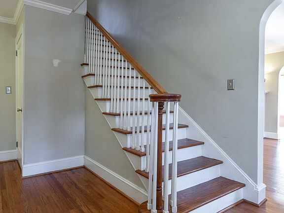 5th image of 203 Pineview Drive