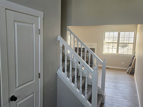 4th image of 294 Progress Rd