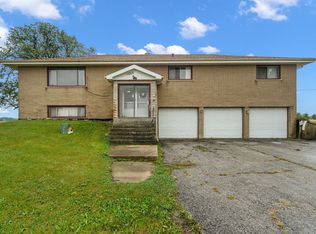 1257 E Exchange St, Crete, IL 60417