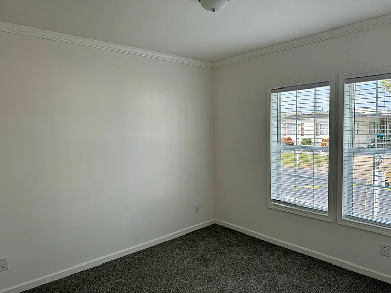 1283 Jamestown Dr — Photo 29