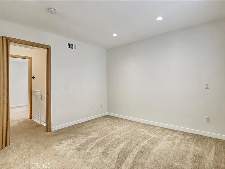 26191 Sanz #D — Photo 22