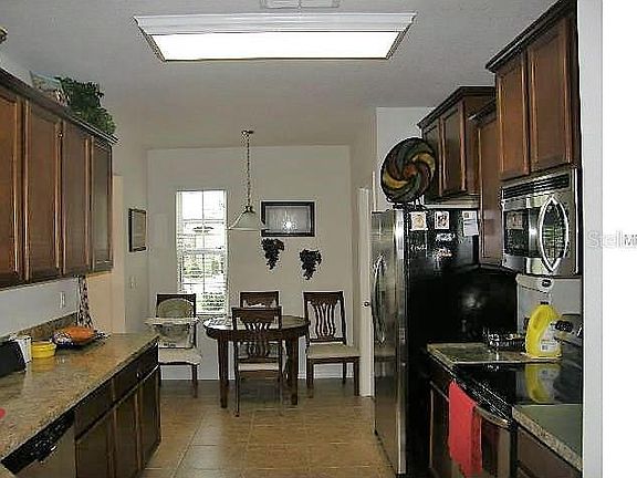 3rd image of 727 Lake Douglas Dr
