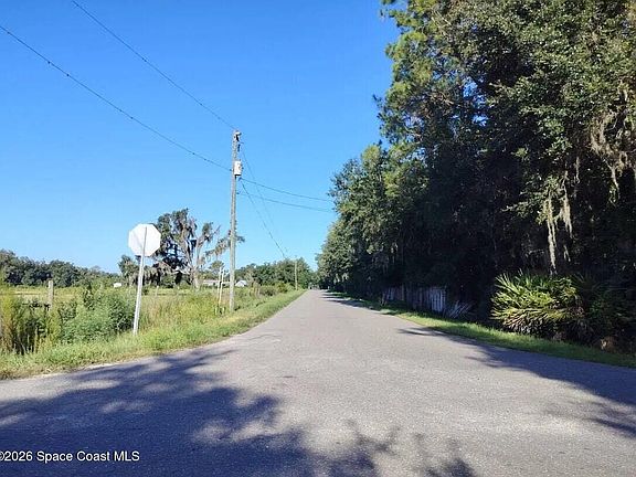 5th image of 6830 W Dormany Rd
