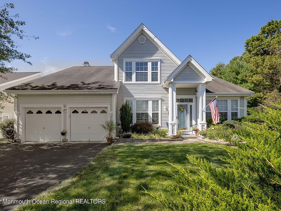 1st image of 7 Forest Lake Ct
