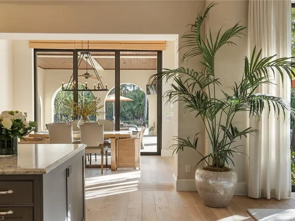 10830 Est Cortile CT, NAPLES, FL 34110