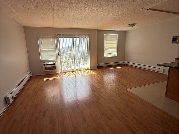 4th image of 35 Park Ave APT 6T