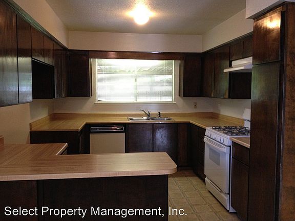5th image of 7009 Woodmore Oaks Dr