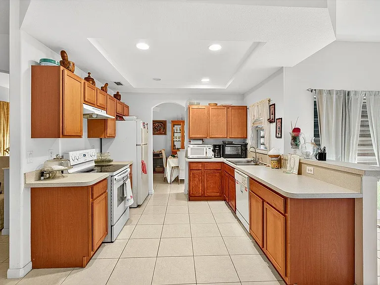 1058 SW Locke Ave — Photo 13
