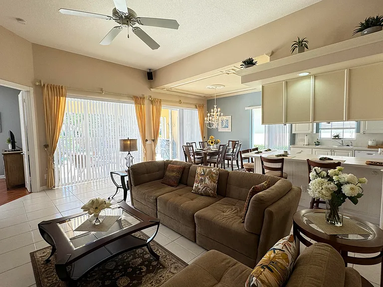 8262 Dominica Pl — Photo 16