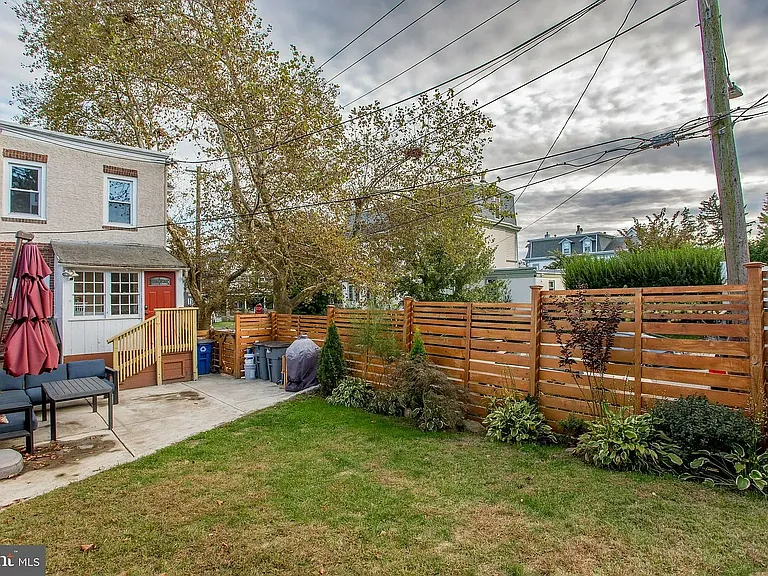 501 E Mount Airy Ave — Photo 46