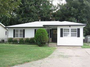 1024 N Osage St, Ponca City, OK 74601
