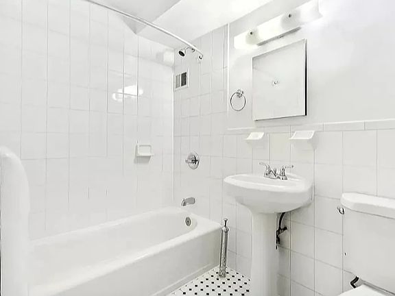 4th image of 84 E 3rd St APT 5C