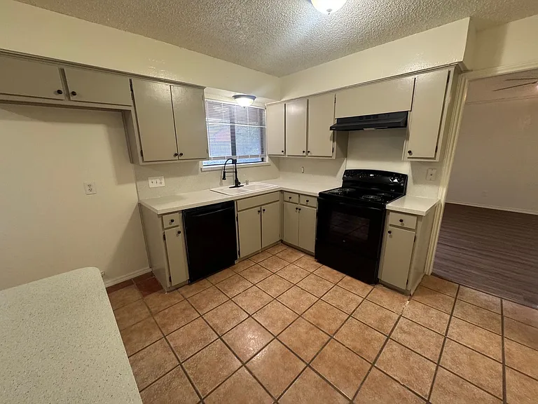 5604 Fireside Dr — Photo 12