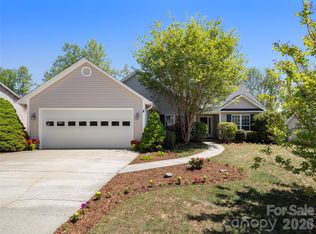 341 Planters Creek Rd, Fletcher, NC 28732