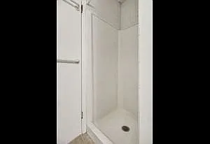 350 Hollywood Dr — Photo 14