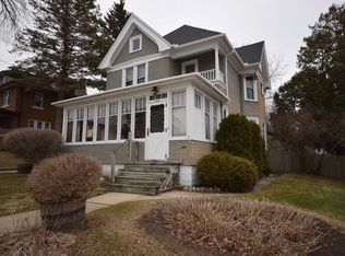 416 3rd St, Hartford, WI 53027