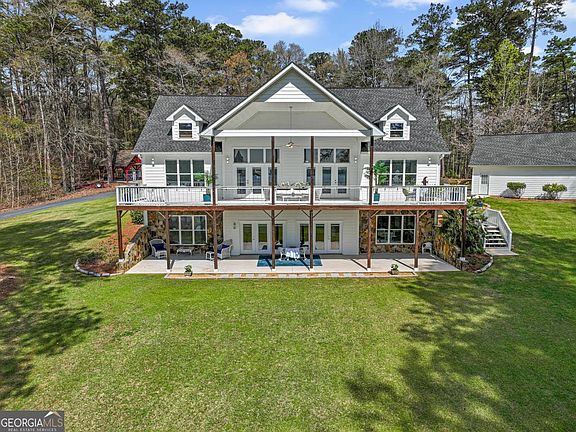 3rd image of 263 Old Hardy Farm Rd