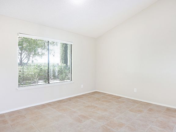 5th image of 8063 Aspendale Dr