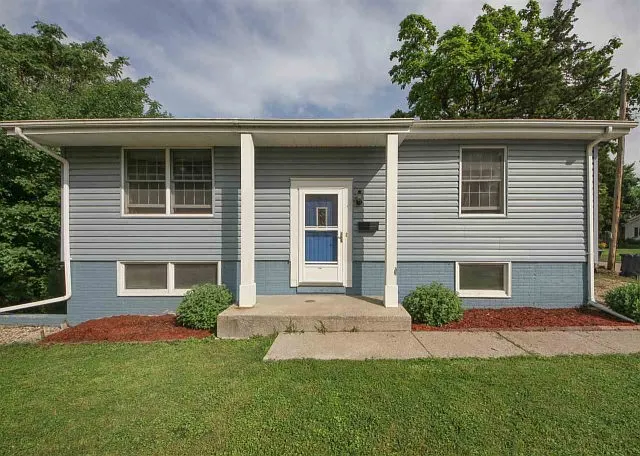 1320 Glencoe Ln photo 1