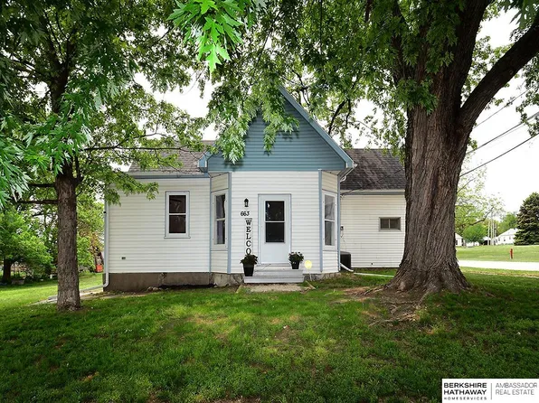 663 W B St, Lincoln, NE 68522