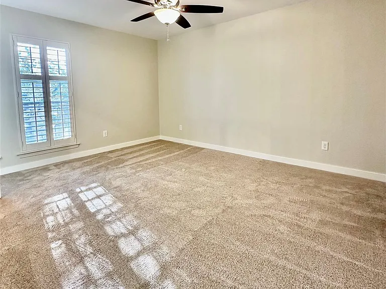 8111 Middle Ct — Photo 27