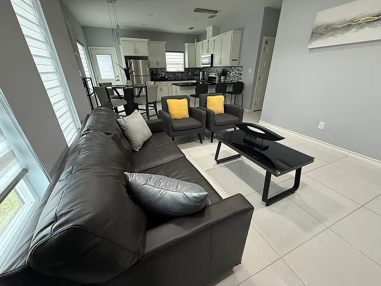 2417 Indian Creek Ave #3 — Photo 8