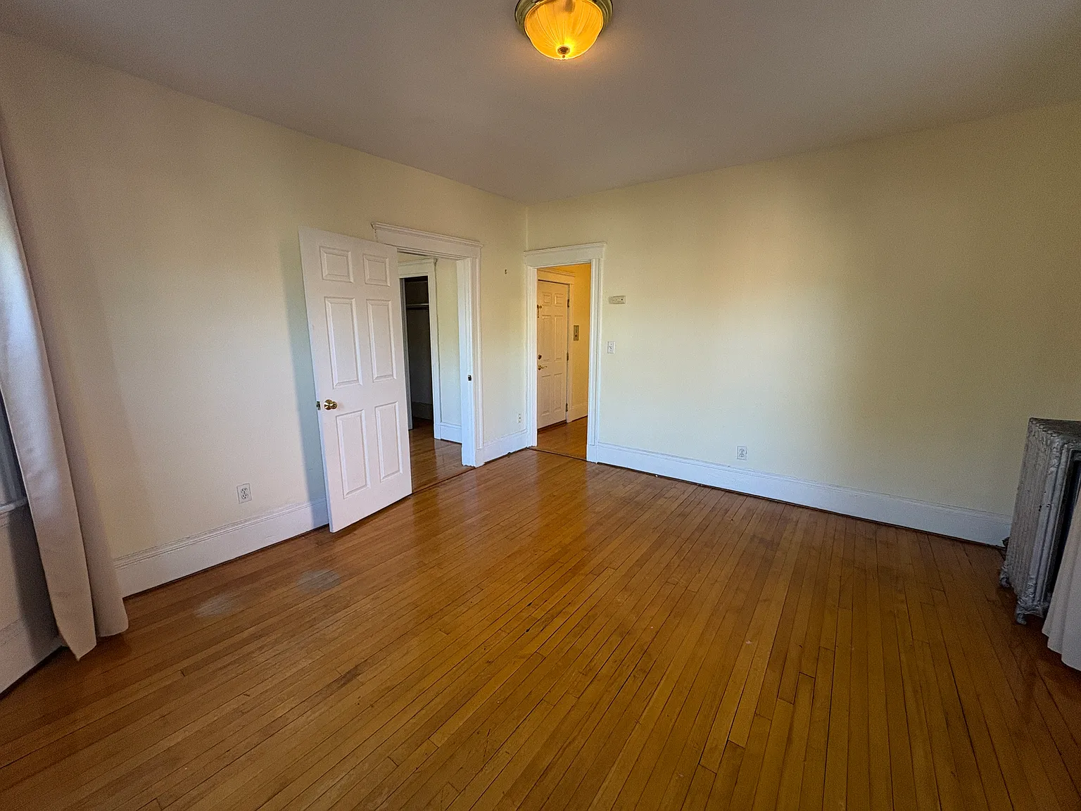 1 bed, 500 sqft, $2,500 — Photo 3