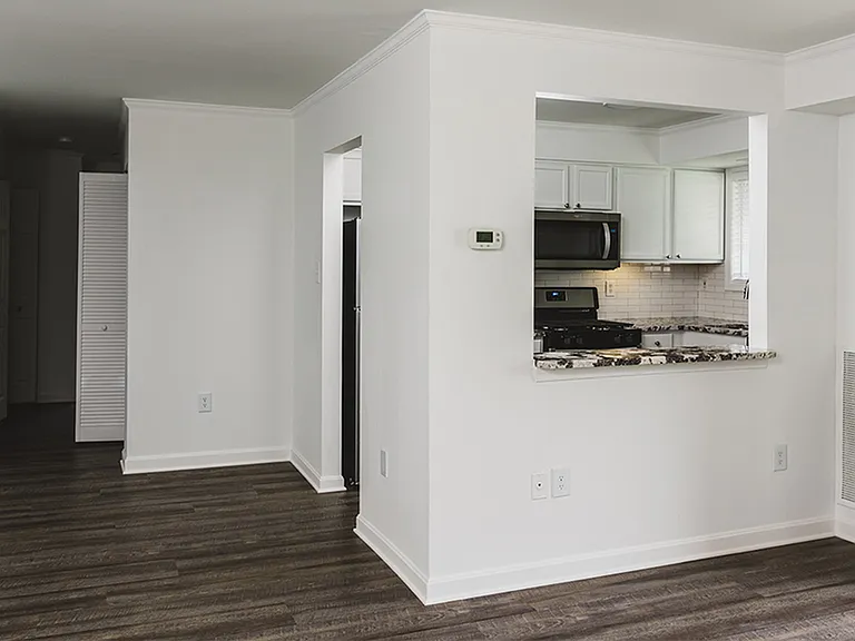 Convenient breakfast bar