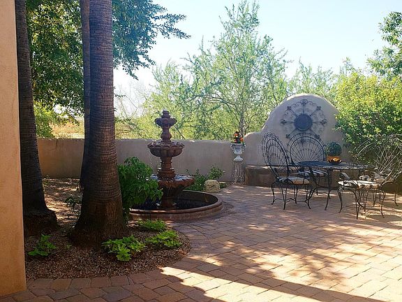4th image of 3245 E Desert Ln