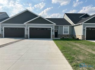 236 S Bridge Rd, Northwood, OH 43619