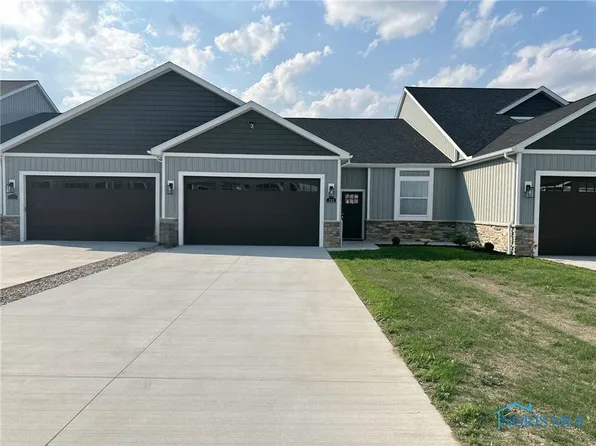 235 S Bridge Rd, Northwood, OH 43619