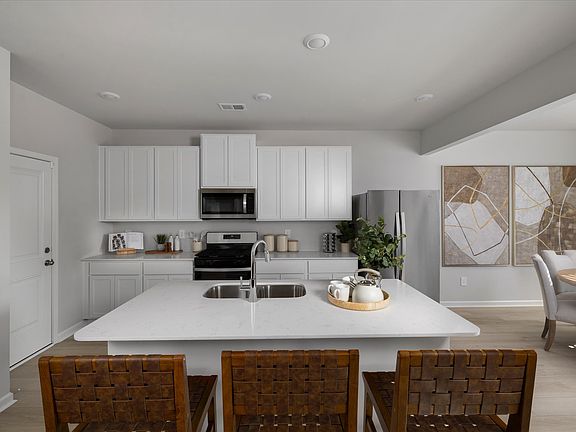 Welcome to the Dallas model at Pleasant Brook.