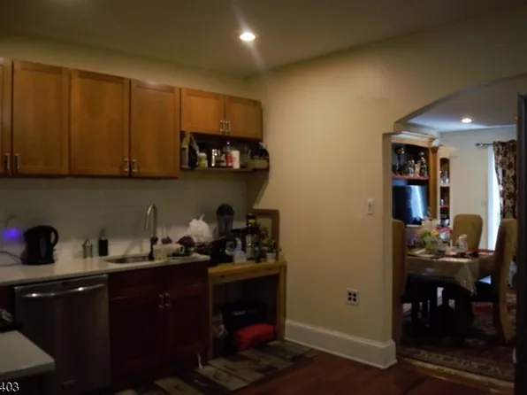 63 Highland St, Paterson City, NJ 07524