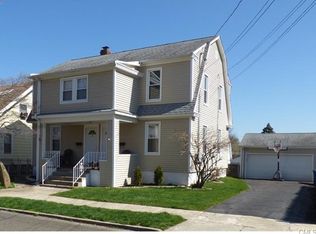 28 Higgins Ave, Bridgeport, CT 06606