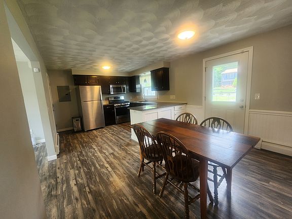 Kitchen & dining room