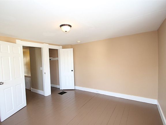 5th image of 462-464 W Union St