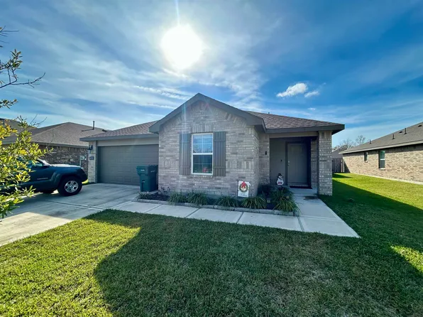 6515 Alexis St, Beaumont, TX 77708