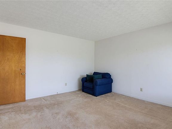 4th image of 145 Brightwood Rd