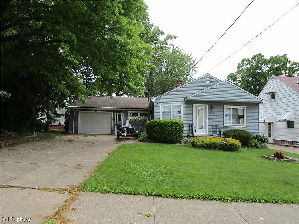 1st image of 1724 E 294th St