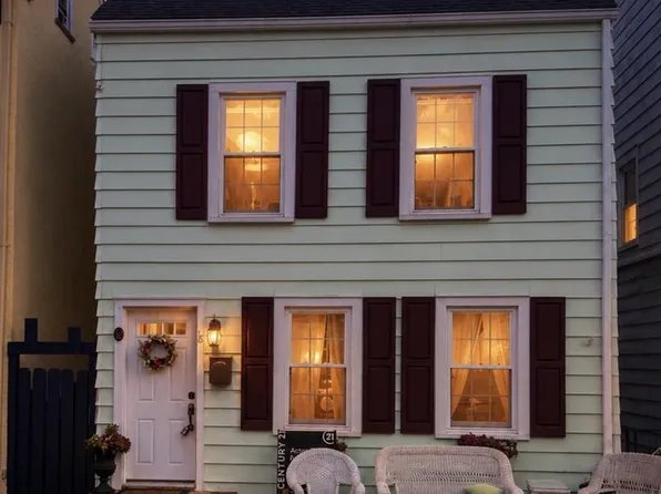 18 Miles Ave, Bordentown, NJ 08505